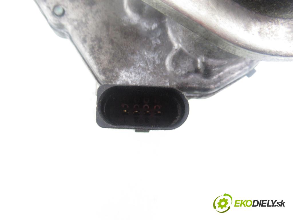 AUDI A6 (4F2, C6) SEDAN 2004 155,00 3.0 TDI quattro - BNG 2967,00 Nastavovač turba 059145725J ; 59001107055 (Motorček ostatné)