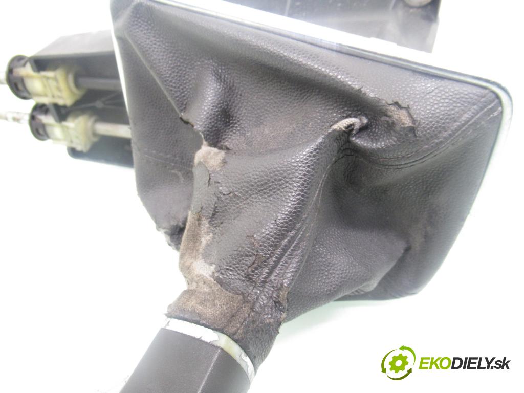 OPEL ASTRA H Kombi (A04) KOMBI 2007 74,00 1.9 CDTI - Z 19 DTL 1910,00 ZVEDÁK: