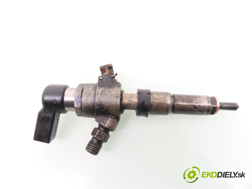 FORD FIESTA V (JH_, JD_) HB 2003 50,00 1.4 TDCi 8V 68 - F6JA 1399,00 vstrekovač 9654551080 (Vstrekovač paliva)