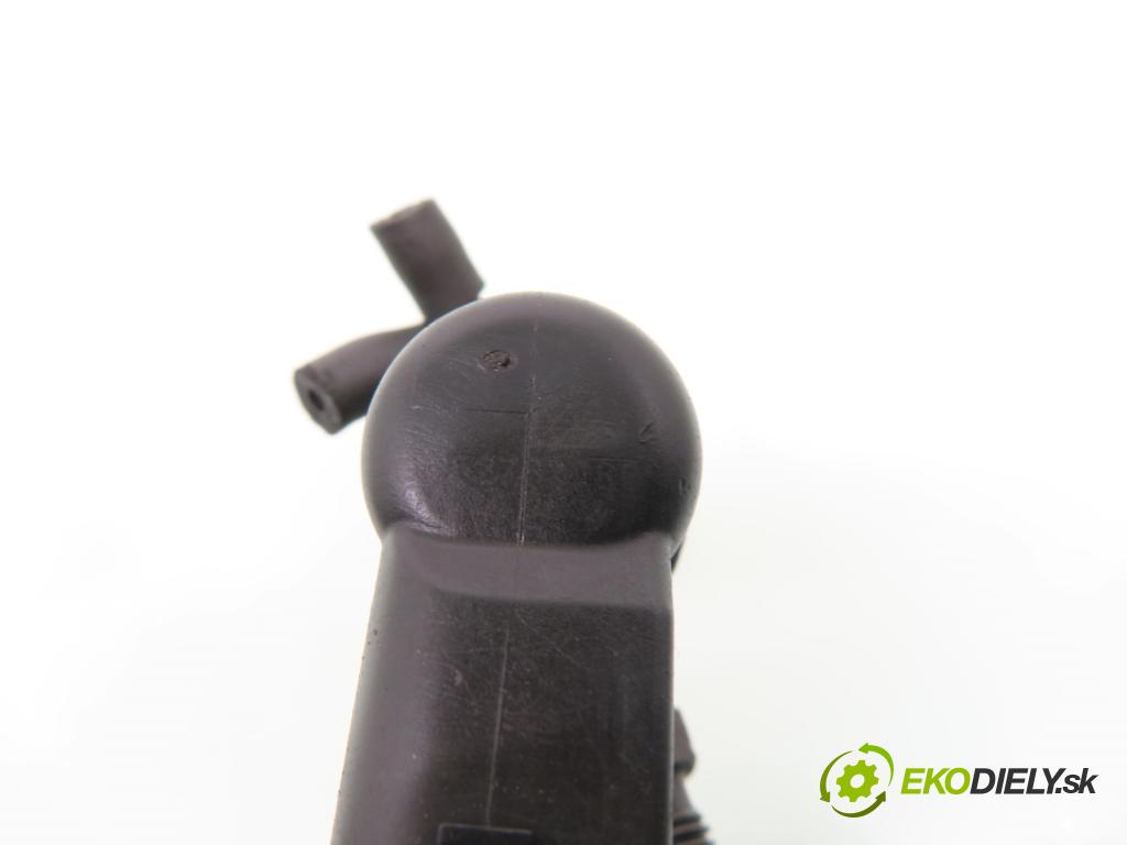 FORD FIESTA V (JH_, JD_) HB 2003 50,00 1.4 TDCi 8V 68 - F6JA 1399,00 vstrekovač 9654551080 (Vstrekovač paliva)