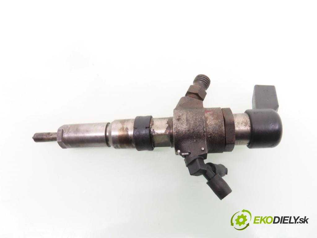 FORD FIESTA V (JH_, JD_) HB 2003 50,00 1.4 TDCi 8V 68 - F6JA 1399,00 vstrekovač 9654551080 (Vstrekovač paliva)