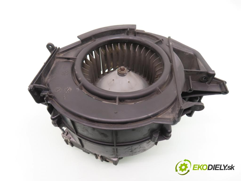 AUDI A6 (4F2, C6) SEDAN 2004 155,00 3.0 TDI quattro - BNG 2967,00 Ventilátor vetráku 4F0820521 ; 4F0910521 ; 9140010511
