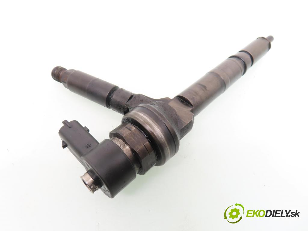 OPEL ASTRA H Kombi (A04) KOMBI 2005 74,00 1.7 CDTI - Z 17 DTH 1686,00 vstrekovač 0445110175 (Vstrekovač paliva)