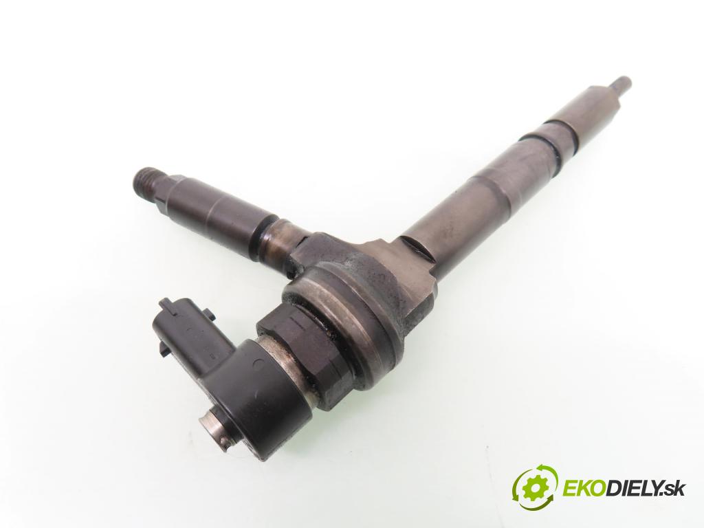 OPEL ASTRA H Kombi (A04) KOMBI 2005 74,00 1.7 CDTI - Z 17 DTH 1686,00 vstrekovač 0445110175 (Vstrekovač paliva)