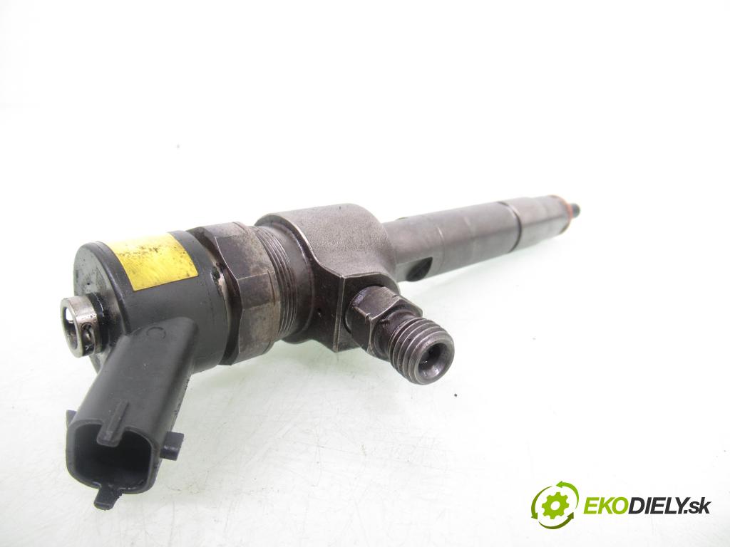 OPEL ASTRA H GTC (L08) HB 2006 88,00 1.9 8V CDTI 120 - Z 19 DT 1910,00 vstrekovač 0445110165 (Vstrekovač paliva)