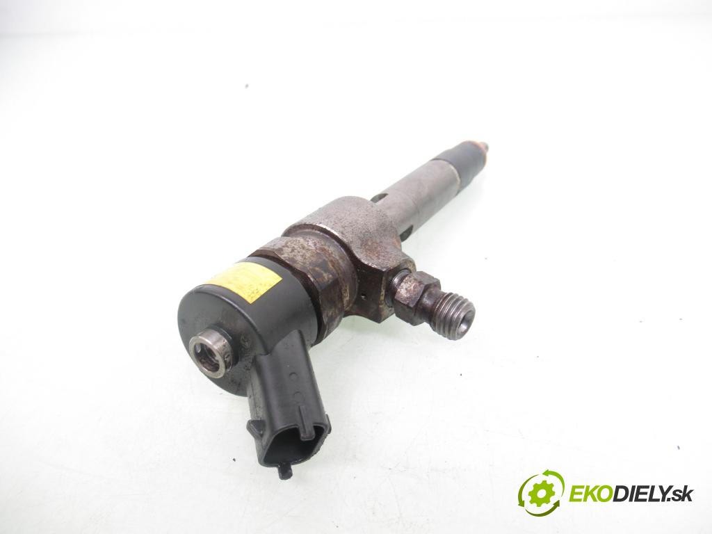 OPEL ASTRA H GTC (L08) HB 2006 88,00 1.9 8V CDTI 120 - Z 19 DT 1910,00 vstrekovač 0445110165 (Vstrekovač paliva)