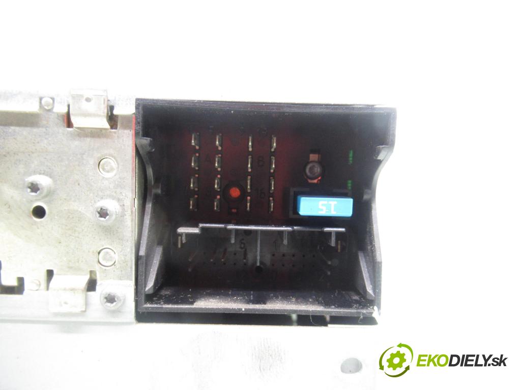 OPEL ASTRA H GTC (L08) HB 2006 88,00 1.9 8V CDTI 120 - Z 19 DT 1910,00 RADIO CD 453116246 ; 565412796 ; 13208089