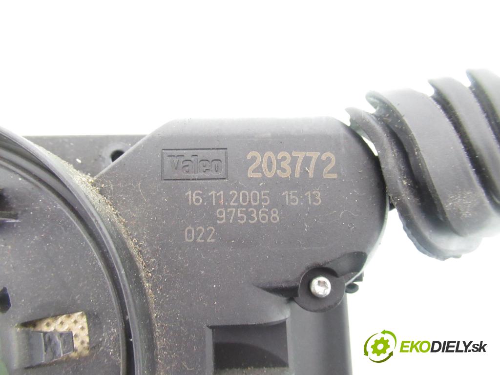 OPEL ASTRA H GTC (L08) HB 2006 88,00 1.9 8V CDTI 120 - Z 19 DT 1910,00 páčka/prepínač 13198908XE ; 498990969 ; 203772