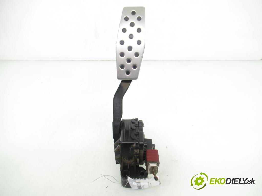 OPEL ASTRA H GTC (L08) HB 2006 88,00 1.9 8V CDTI 120 - Z 19 DT 1910,00 Potenciometer plynu 24427004ZG (Potenciometer plynového pedálu)