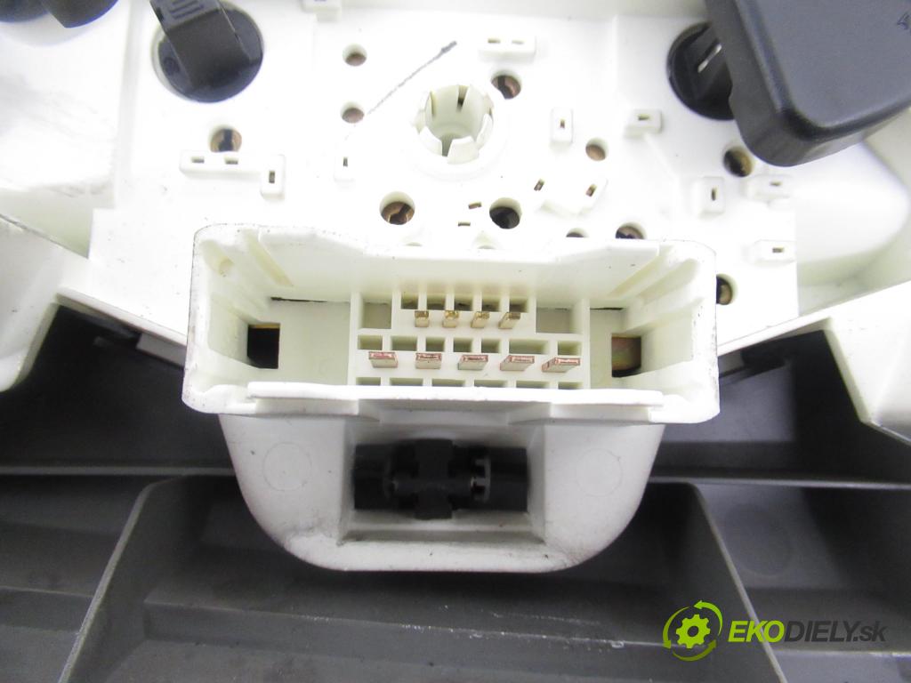 RENAULT TRAFIC II Skrzynia (FL) FURGON 2007 84,00 2.0 dCi 115 - M9R 780 1995,00 Panel topení KLIMATIZACE: 69920002 ; 8200004603 ; 91165788