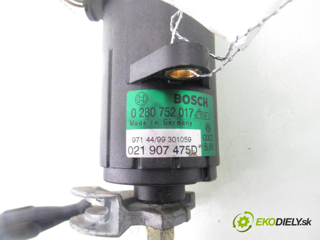 SEAT IBIZA II (6K1) HB 2000 44,00 1.4 i - ABD 1390,00 Potenciometer plynu 0280752017 ; 021907475D (Potenciometer plynového pedálu)