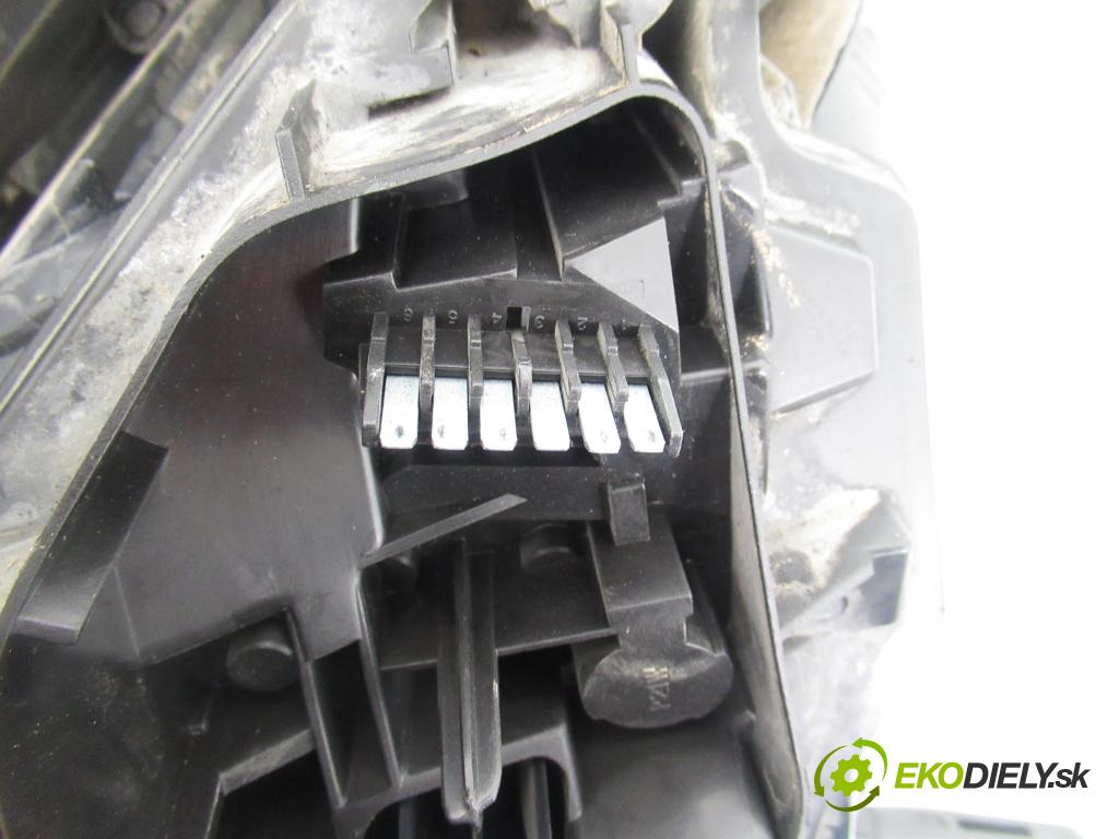 OPEL ASTRA H GTC (L08) HB 2006 88,00 1.9 8V CDTI 120 - Z 19 DT 1910,00 Svetlo pravé zadné 24451834