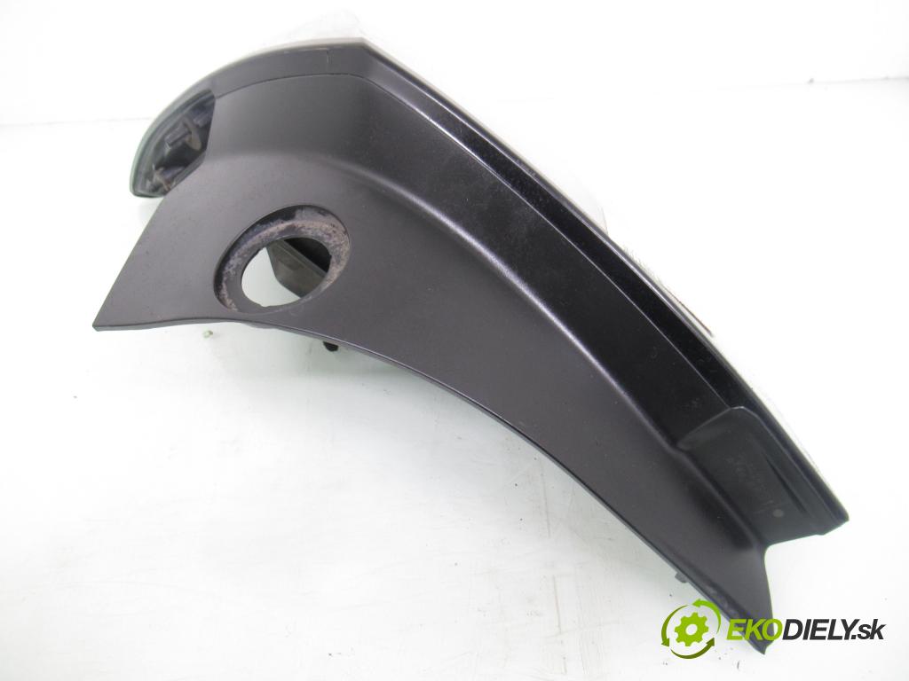 OPEL ASTRA H GTC (L08) HB 2006 88,00 1.9 8V CDTI 120 - Z 19 DT 1910,00 Svetlo pravé zadné 24451834