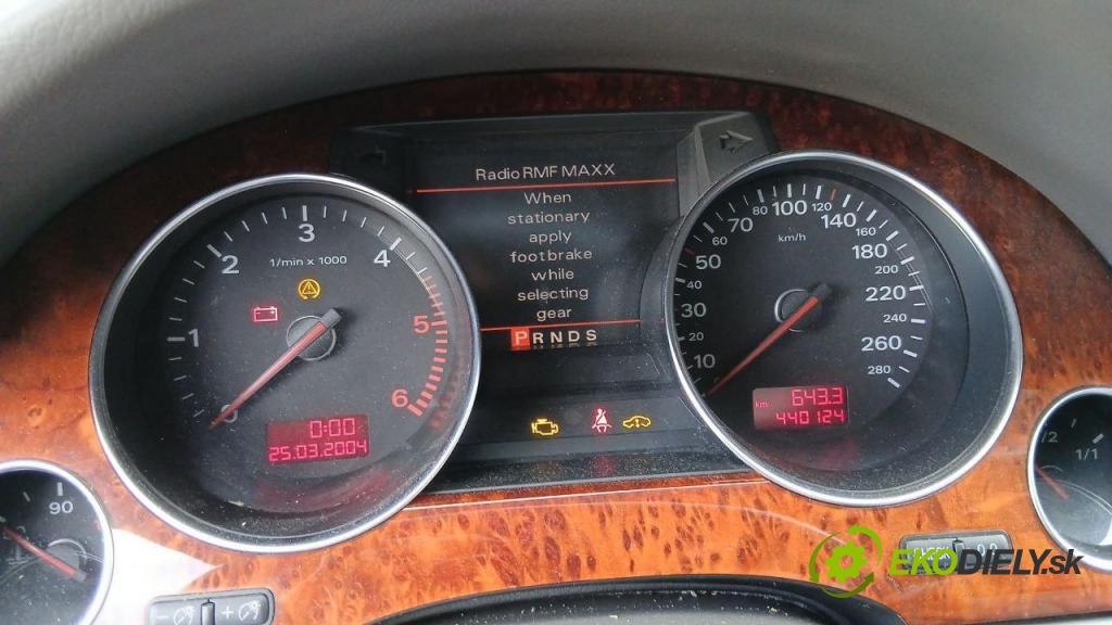 AUDI A8 D3 (4E2, 4E8) SEDAN 2004 171,00 3.0 TDI quattro - ASB 2967,00 Prístrojovka elektrický 4E0920930M ; 4E0910930M