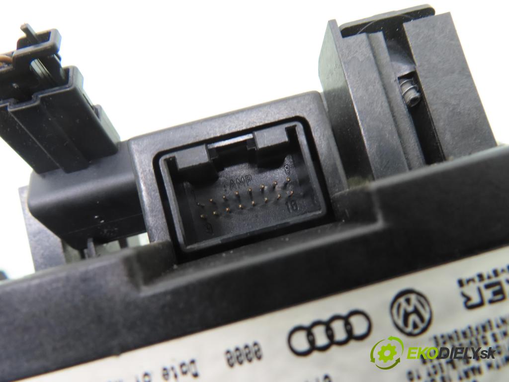 AUDI A8 D3 (4E2, 4E8) SEDAN 2004 171,00 3.0 TDI quattro - ASB 2967,00 Panel ovládania IDRIVE 4E1919610B ; 4E1905217A ; 4E0910609A