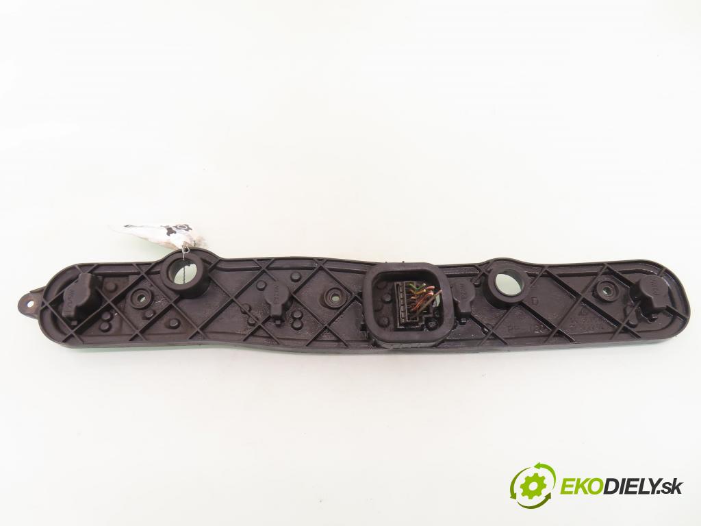 FIAT DUCATO Furgon (250_, 290_) FURGON 2007 74,00 100 Multijet 2.2 D - 4HV 2198,00 vložka svetla pravy zadné 20135751 ; 27322202