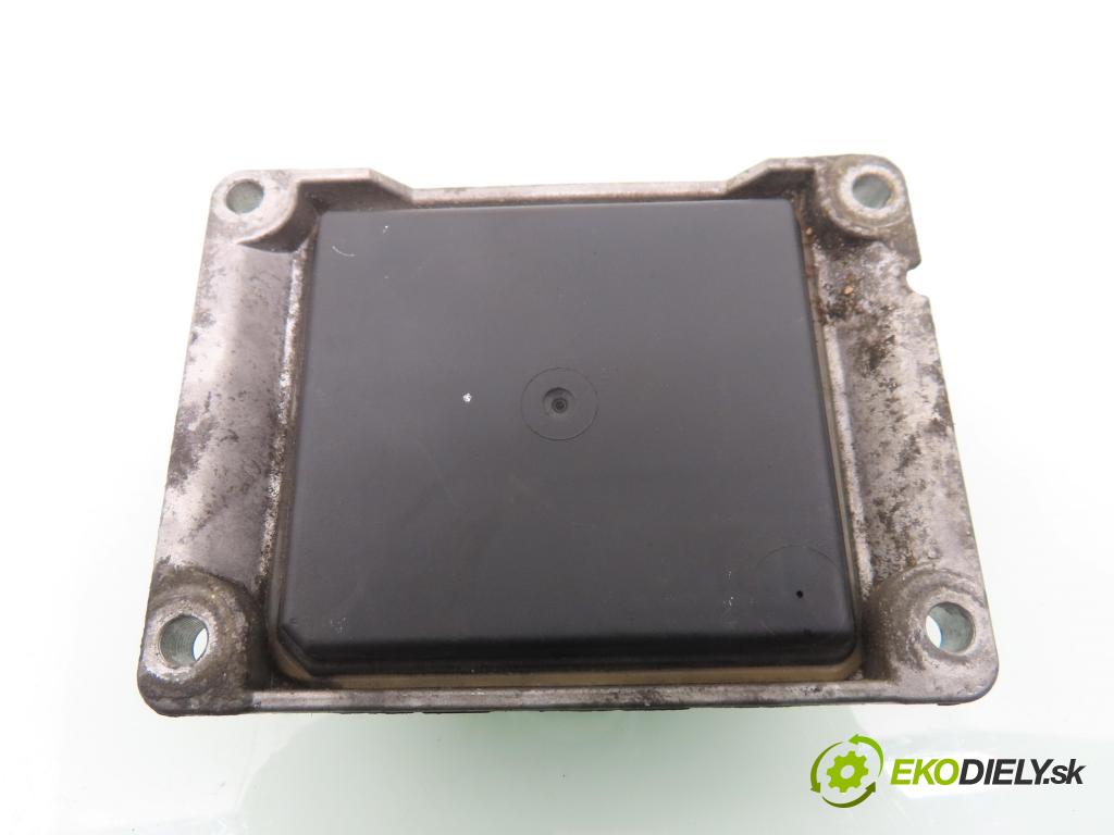 OPEL MERIVA A nadwozie wielkoprzestrzenne (MPV) (X03) MINIVAN 2005 66,00 1.4 16V Twinport - Z 14 XEP 1364,00 Riadiaca jednotka Motor 0261208255 ; 55353613