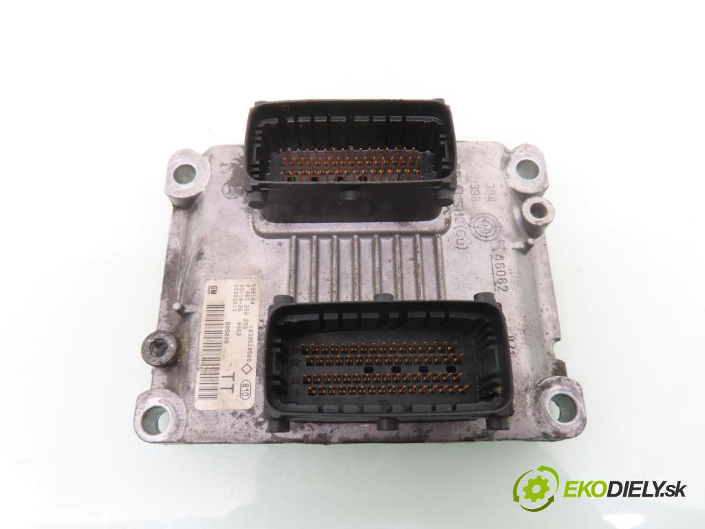 OPEL MERIVA A nadwozie wielkoprzestrzenne (MPV) (X03) MINIVAN 2005 66,00 1.4 16V Twinport - Z 14 XEP 1364,00 Riadiaca jednotka Motor 0261208255 ; 55353613