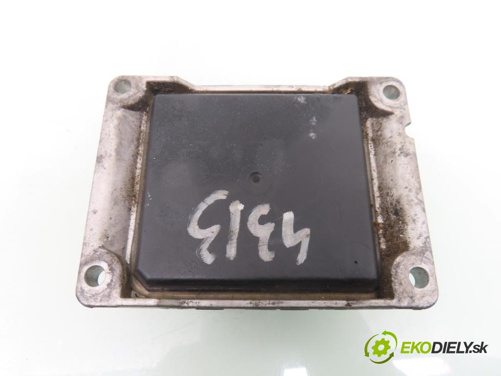 OPEL MERIVA A nadwozie wielkoprzestrzenne (MPV) (X03) MINIVAN 2005 66,00 1.4 16V Twinport - Z 14 XEP 1364,00 Riadiaca jednotka Motor 0261208255 ; 55353613