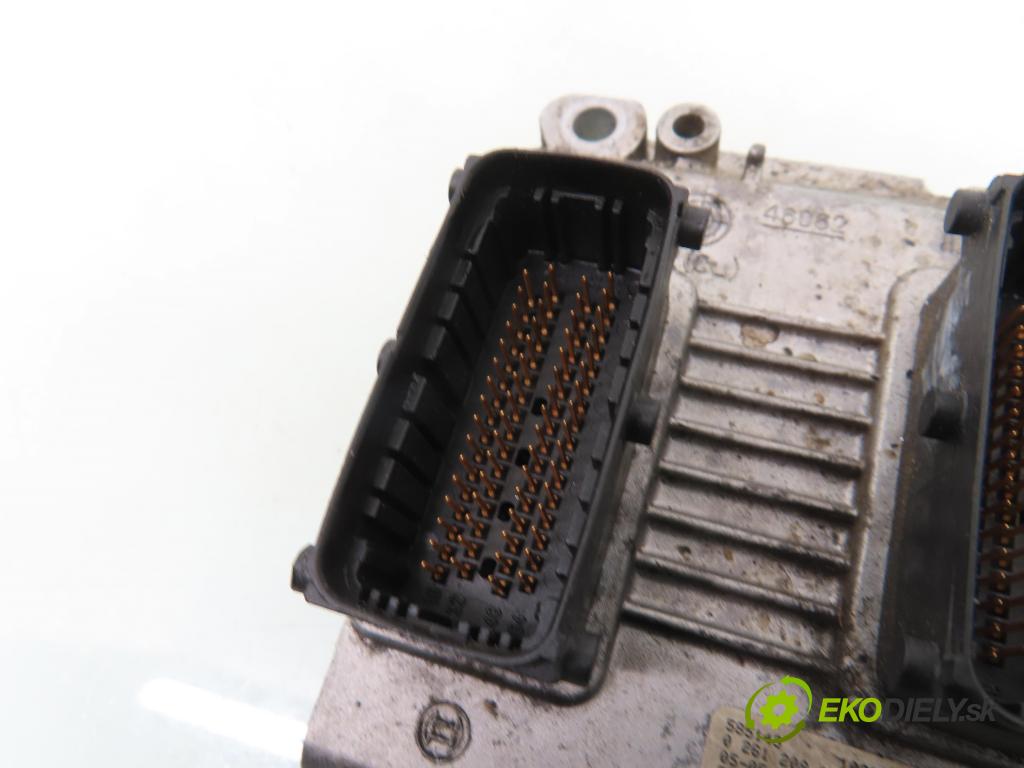 OPEL MERIVA A nadwozie wielkoprzestrzenne (MPV) (X03) MINIVAN 2005 66,00 1.4 16V Twinport - Z 14 XEP 1364,00 Riadiaca jednotka Motor 0261208255 ; 55353613