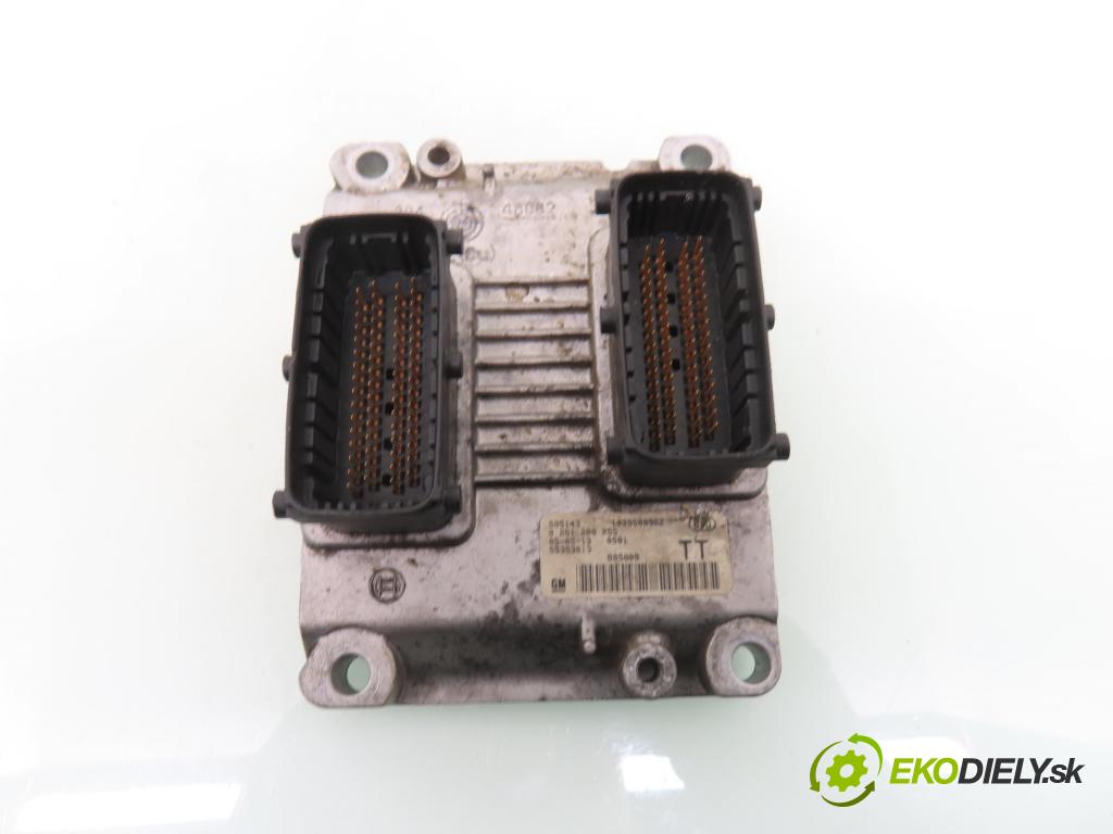 OPEL MERIVA A nadwozie wielkoprzestrzenne (MPV) (X03) MINIVAN 2005 66,00 1.4 16V Twinport - Z 14 XEP 1364,00 Riadiaca jednotka Motor 0261208255 ; 55353613