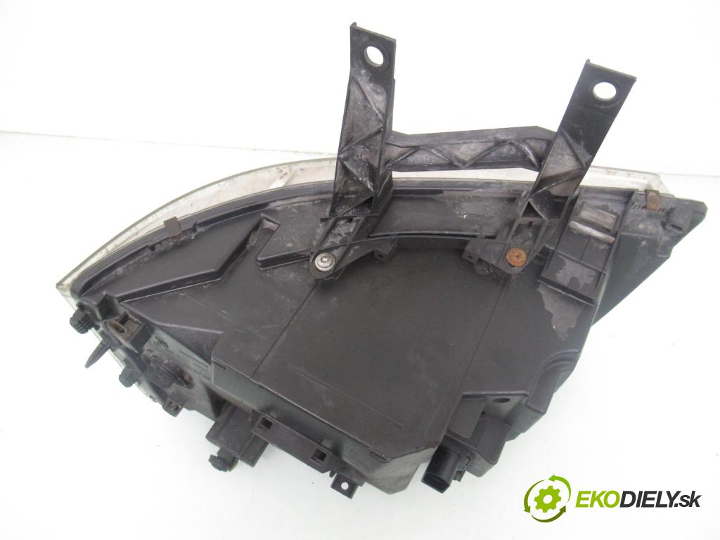 VW TRANSPORTER V Skrzynia (7HA, 7HH, 7EA, 7EH) FURGON 2007 75,00 1.9 TDI - BRS 1896,00 Svetlo PP 7H1941016N ; 0301191302