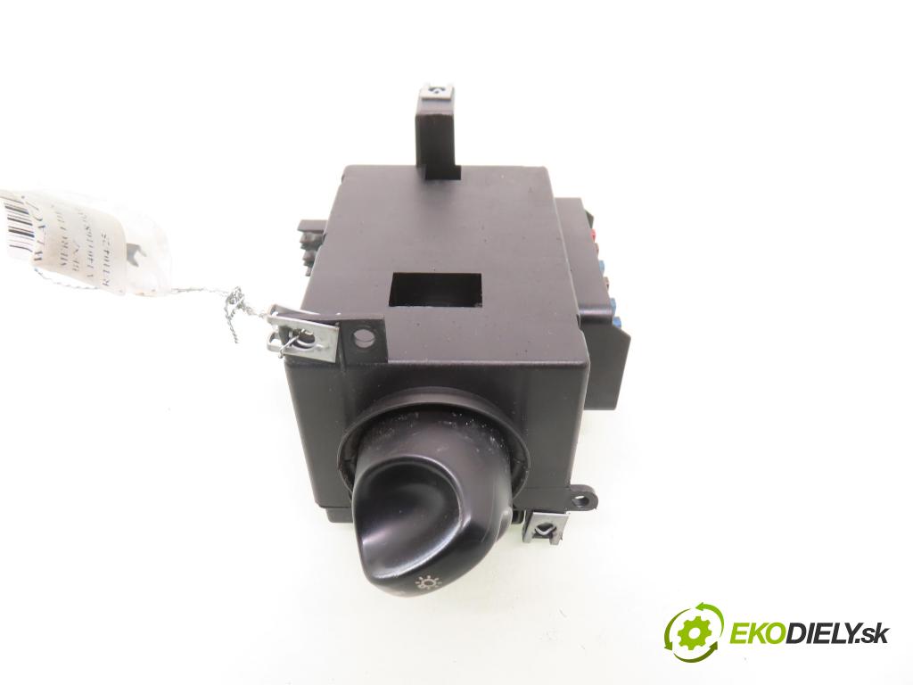 MERCEDES-BENZ KLASA A (W168) HB 2001 60,00 1.4 A 140 82 - M 166.940 1397,00 přepínač světla 1685450104