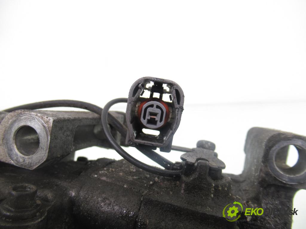 MAZDA 6 Station Wagon (GY) KOMBI 2006 107,00 2 - LFF7 1999,00 KOMPRESOR: klimatizace H12A1AF4DW (Kompresor klimatizace)