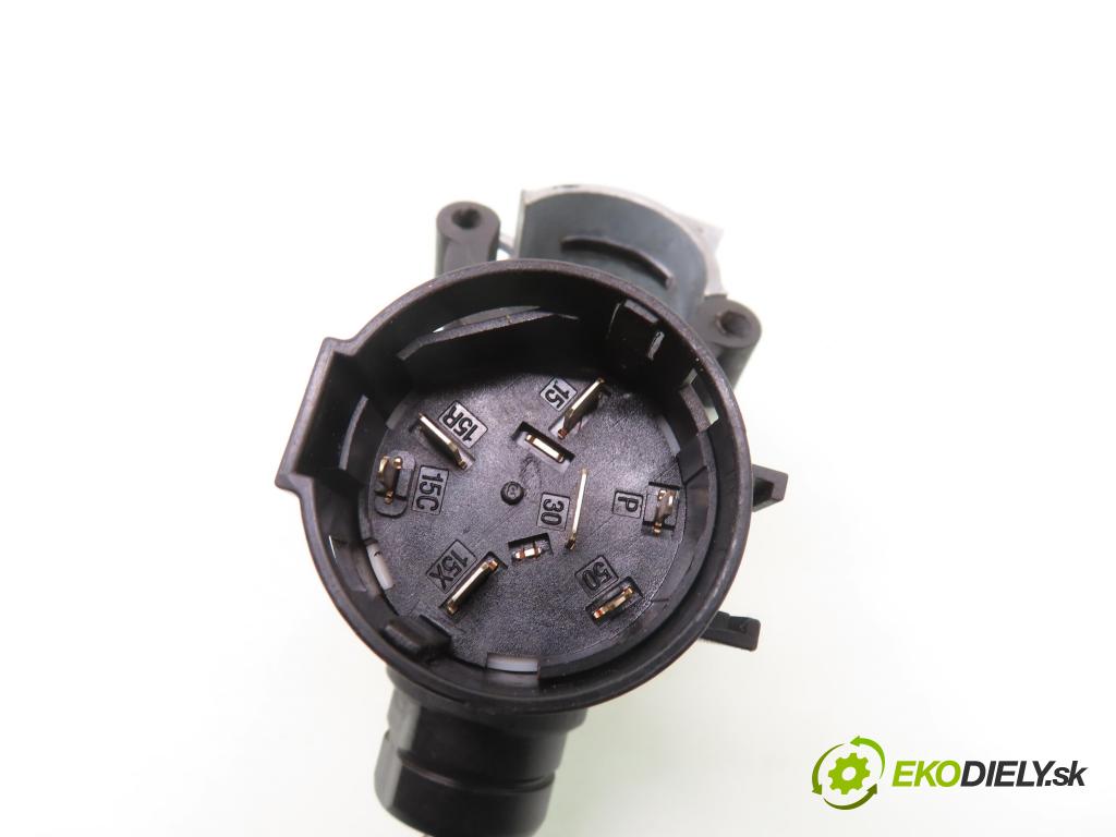 MERCEDES-BENZ KLASA A (W168) HB 2001 60,00 1.4 A 140 82 - M 166.940 1397,00 spinačka  (Spínacia skrinka)