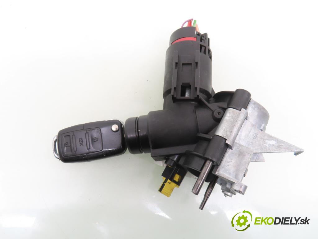 MERCEDES-BENZ KLASA A (W168) HB 2001 60,00 1.4 A 140 82 - M 166.940 1397,00 spinačka  (Spínacia skrinka)