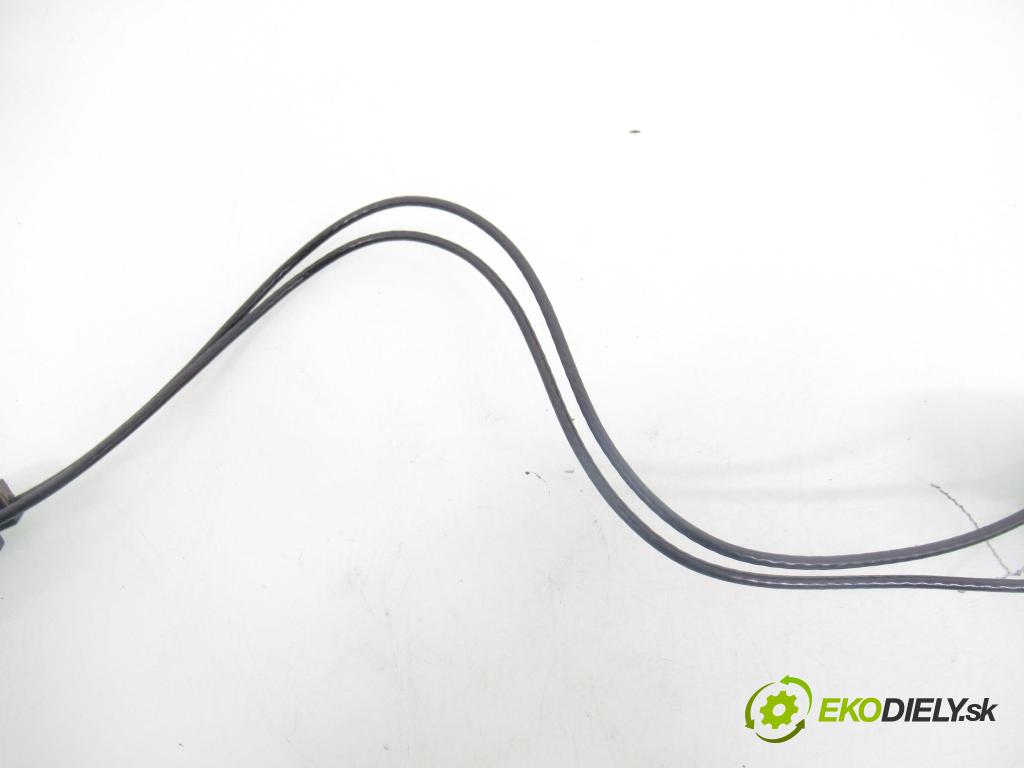 FORD FOCUS (DAW, DBW) HB 2002 74,00 1.6 16V 100 - FYDA 1596,00 Lanko panel kúrenia 2M5111504AA