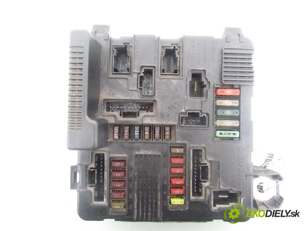 RENAULT SCENIC II (JM0/1_) MINIVAN 2003 83,00 1.6 (JM0C, JM0J, JM1B) - K4M 782 1598,00 MODUL BSI 8200306032A ; S118399200D
