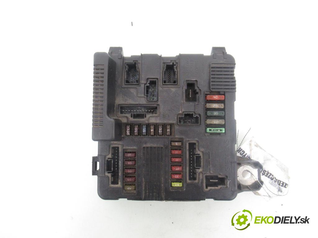 RENAULT SCENIC II (JM0/1_) MINIVAN 2003 83,00 1.6 (JM0C, JM0J, JM1B) - K4M 782 1598,00 MODUL BSI 8200306032A ; S118399200D