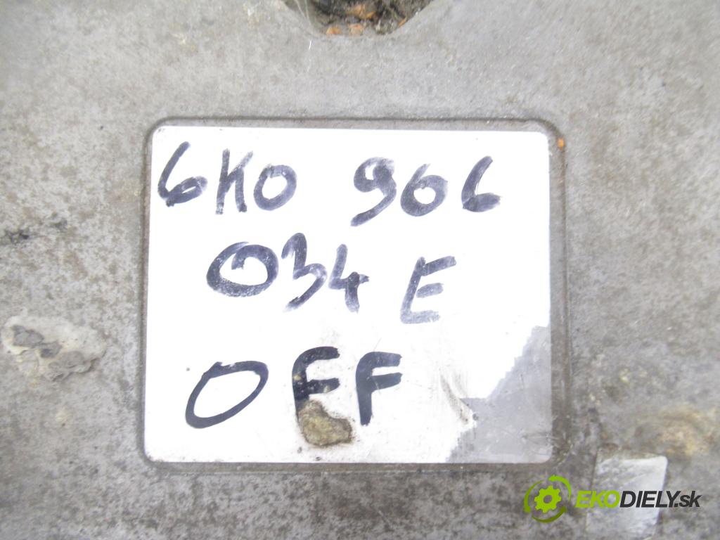 AUDI A4 (8E2, B6) SEDAN 2001 96,00 2.0 20V 130 - ALT 1984,00 Riadiaca jednotka Motor 6K0906034E