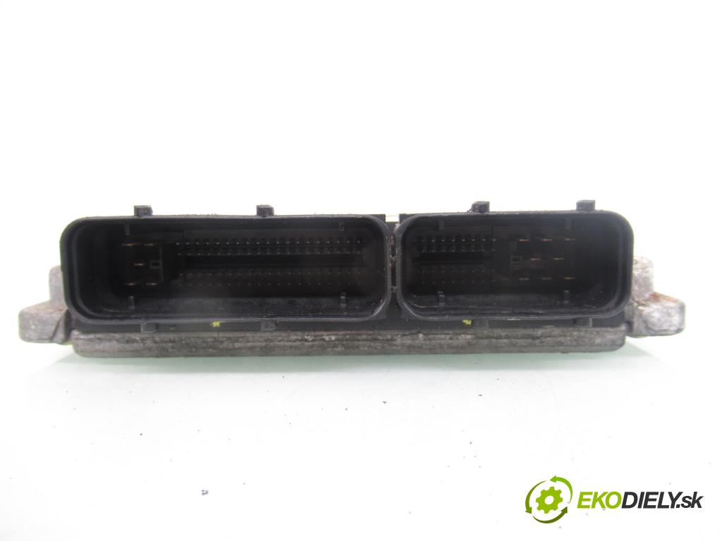 AUDI A4 (8E2, B6) SEDAN 2001 96,00 2.0 20V 130 - ALT 1984,00 Riadiaca jednotka Motor 6K0906034E