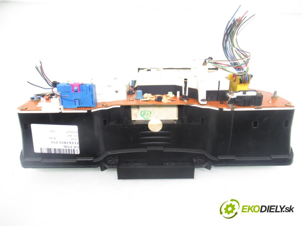 AUDI 80 (8C, B4) SEDAN 1992 66,00 2.0 90 - ABT 1984,00 Prístrojovka elektrický 8A0919033E