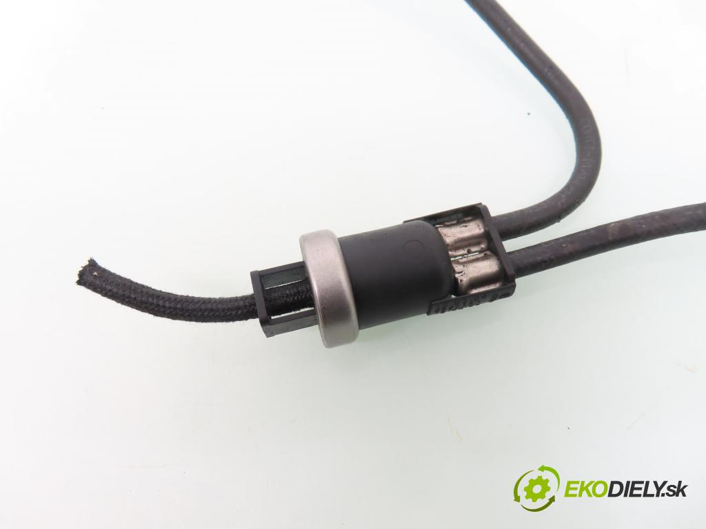 AUDI A6 (4F2, C6) SEDAN 2004 155,00 3.0 TDI quattro - BNG 2967,00 rúrka VSTREKOVAČE: 059218A