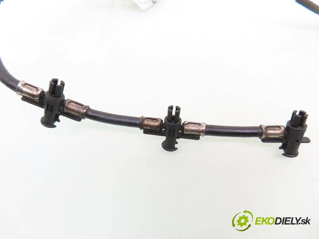 AUDI A6 (4F2, C6) SEDAN 2004 155,00 3.0 TDI quattro - BNG 2967,00 rúrka VSTREKOVAČE: 059218A