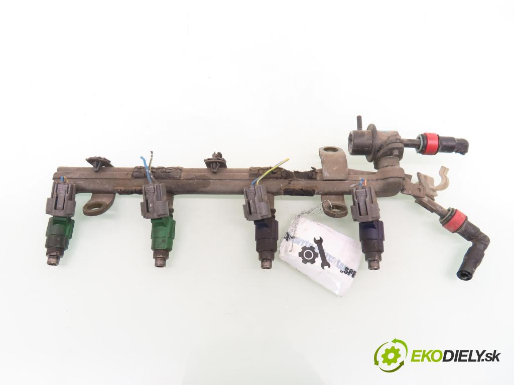 MAZDA MPV II (LW) MINIVAN 2001 90,00 2 - FS-DS 1991,00 lišta vstřikovací INP782 ; INP783 ; FP4713280 (Vstřikovací lišta)