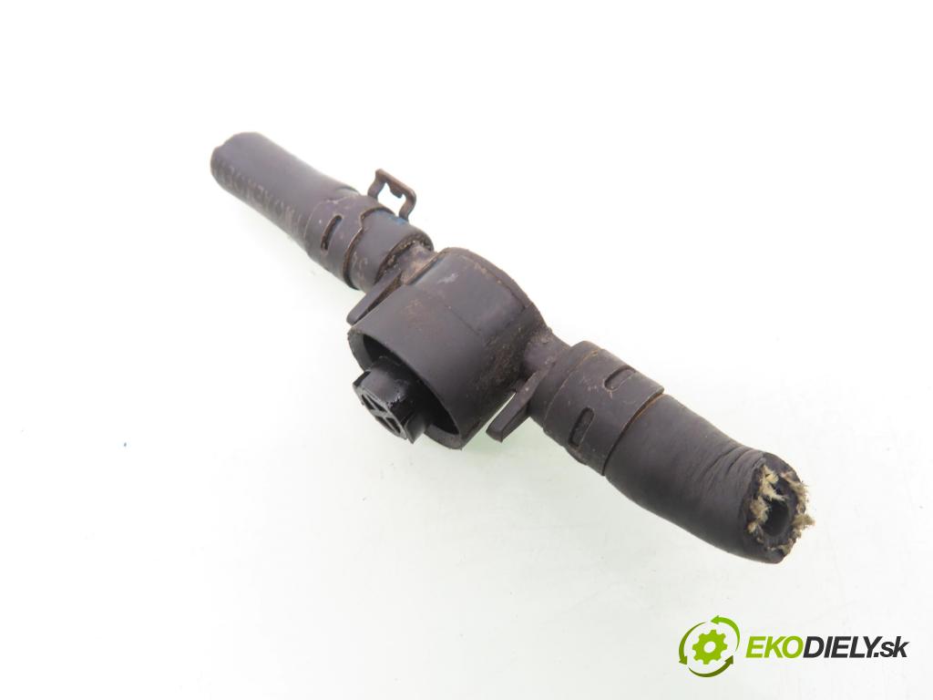 AUDI A6 (4F2, C6) SEDAN 2004 155,00 3.0 TDI quattro - BNG 2967,00 VENTIL: 