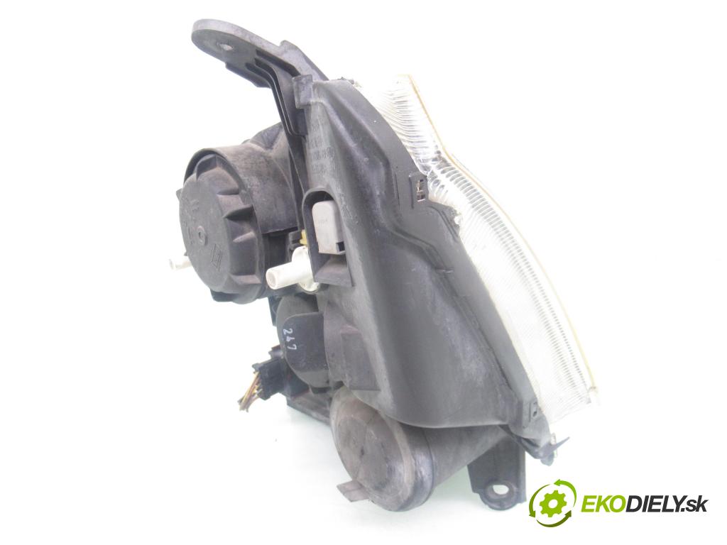 OPEL MERIVA A nadwozie wielkoprzestrzenne (MPV) (X03) MINIVAN 2007 77,00 1.6 16V 105 - Z 16 XEP 1598,00 Svetlo PP 93321053