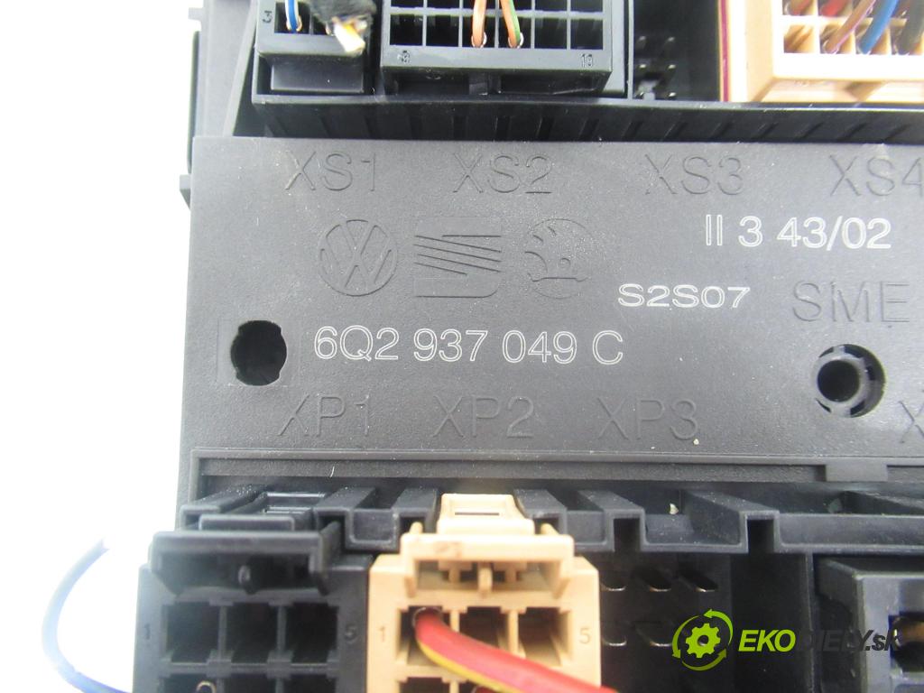 SKODA FABIA I Combi (6Y5) KOMBI 2002 50,00 1.4 - AME 1397,00 spinačka / imobilizéra IMMO / Riadiaca jednotka 047906033G ; 5WP4018212 ; 6Q2937049C