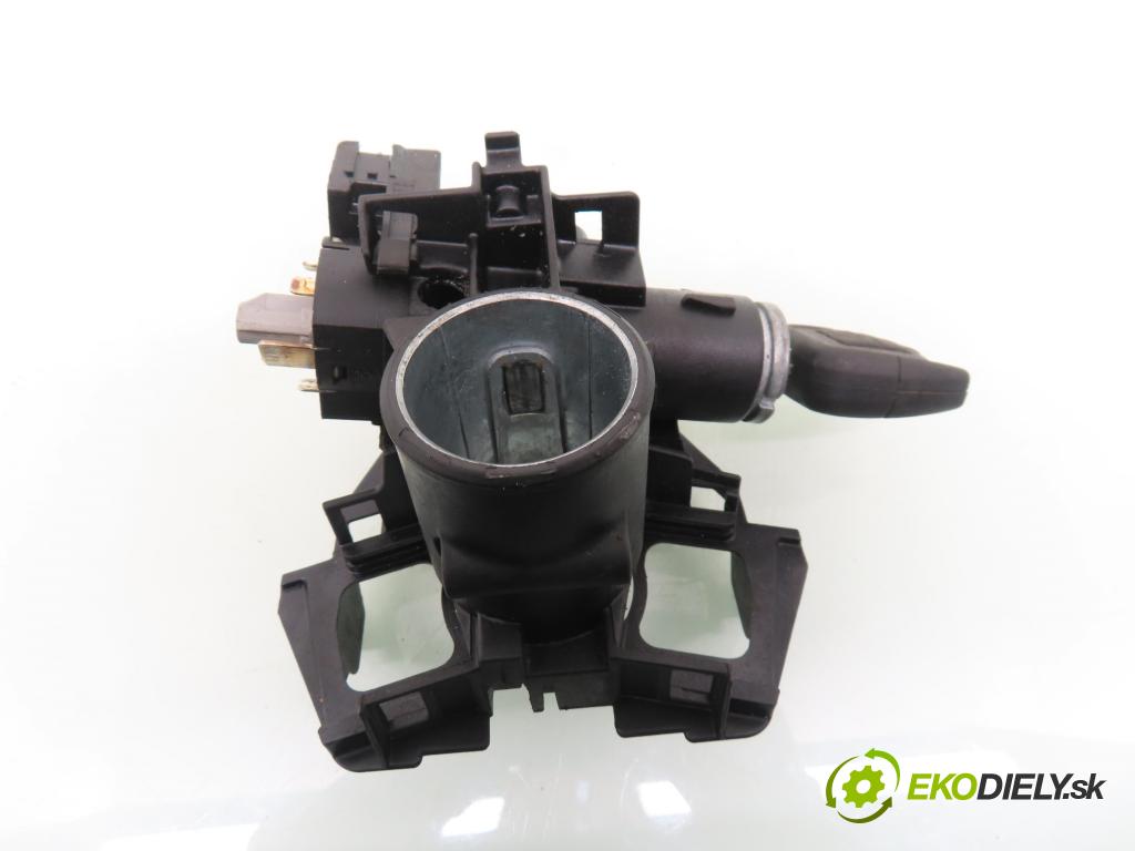 OPEL ASTRA G liftback (T98) HB 2001 74,00 2.0 DTI 16V - X 20 DTH 1995,00 spínačka 90589313 ; 90589389 (Spínací skříňka)