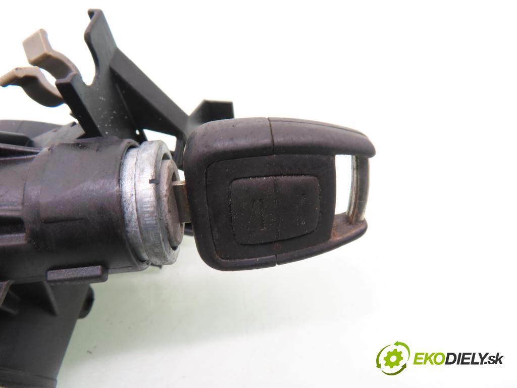 OPEL ASTRA G liftback (T98) HB 2001 74,00 2.0 DTI 16V - X 20 DTH 1995,00 spínačka 90589313 ; 90589389 (Spínací skříňka)