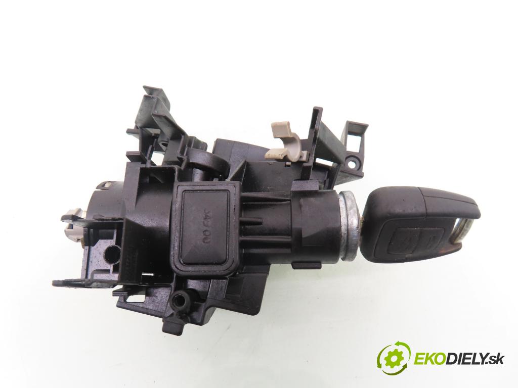 OPEL ASTRA G liftback (T98) HB 2001 74,00 2.0 DTI 16V - X 20 DTH 1995,00 spínačka 90589313 ; 90589389 (Spínací skříňka)