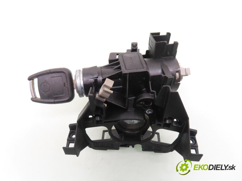 OPEL ASTRA G liftback (T98) HB 2001 74,00 2.0 DTI 16V - X 20 DTH 1995,00 spínačka 90589313 ; 90589389 (Spínací skříňka)