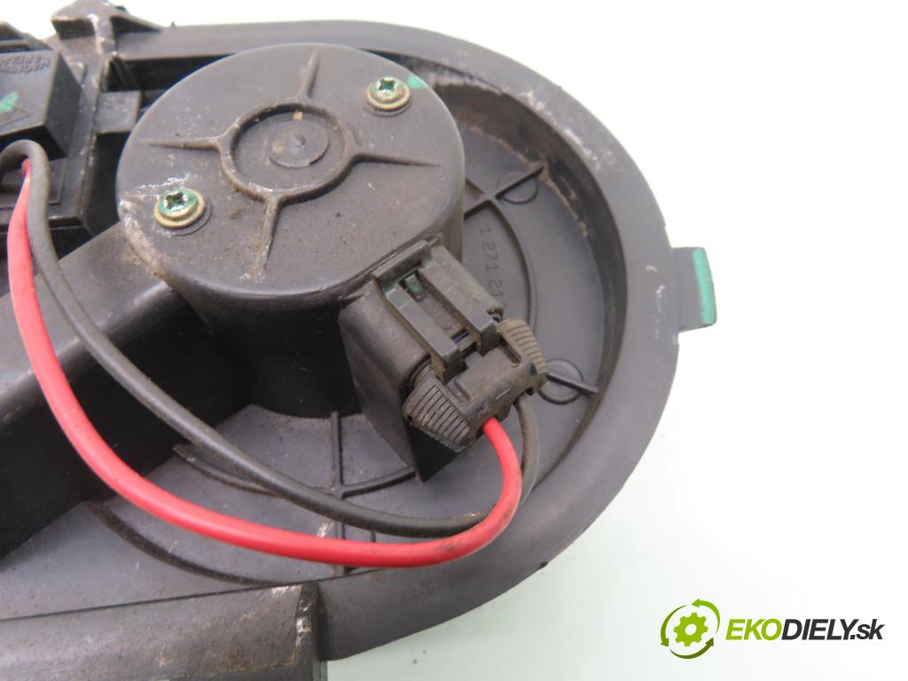 RENAULT CLIO II (BB_, CB_) HB 1999 43,00 1.2 8V 58 1149,00 ventilátor větráku 127121200