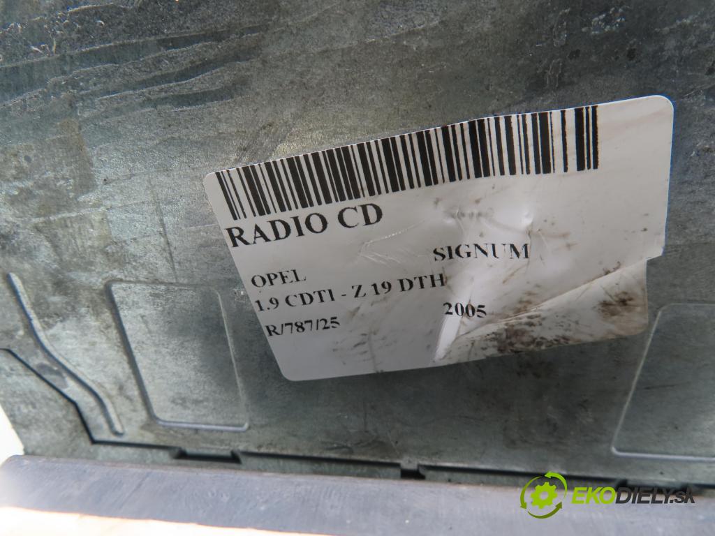 OPEL SIGNUM HB 2005 110,00 1.9 CDTI 150 1910,00 RADIO CD 13188477 ; CD70