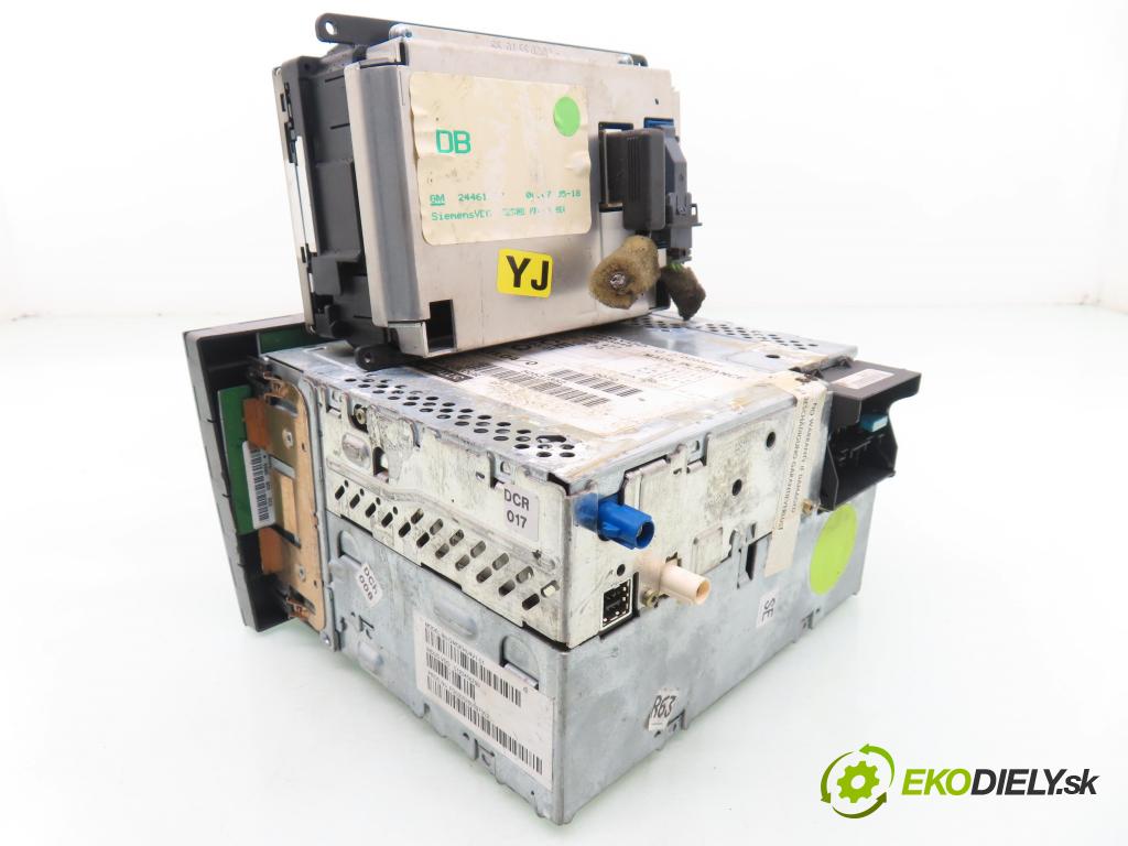 OPEL SIGNUM HB 2005 110,00 1.9 CDTI 150 1910,00 RADIO CD 13188477 ; CD70