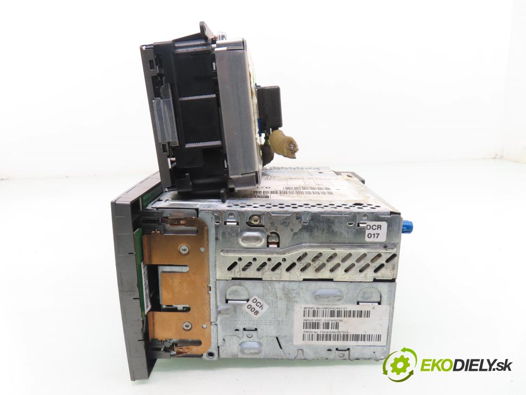 OPEL SIGNUM HB 2005 110,00 1.9 CDTI 150 1910,00 RADIO CD 13188477 ; CD70